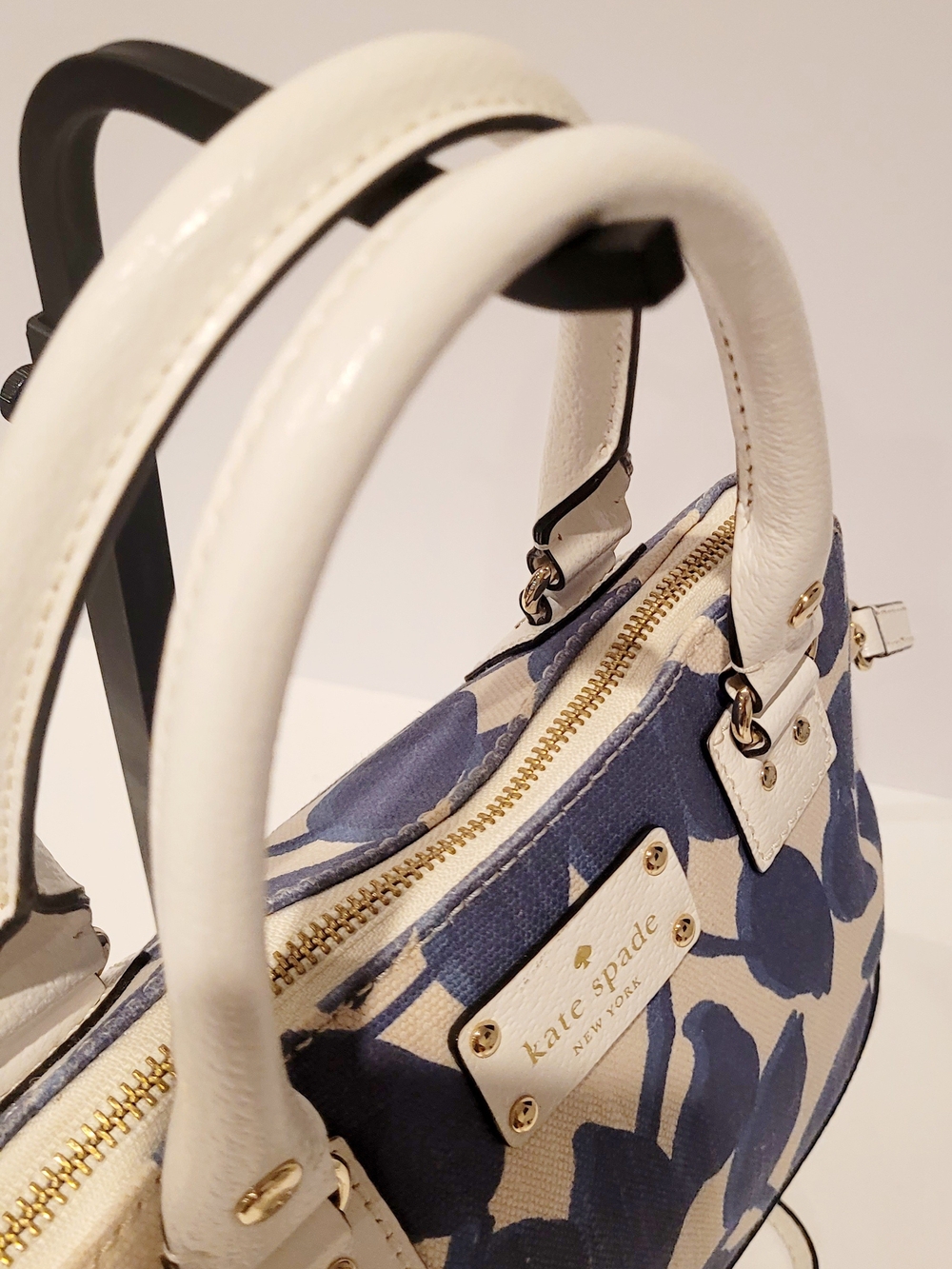 Kate Spade Rachelle Wellesley Leaves NWOT - Picture 4 of 7